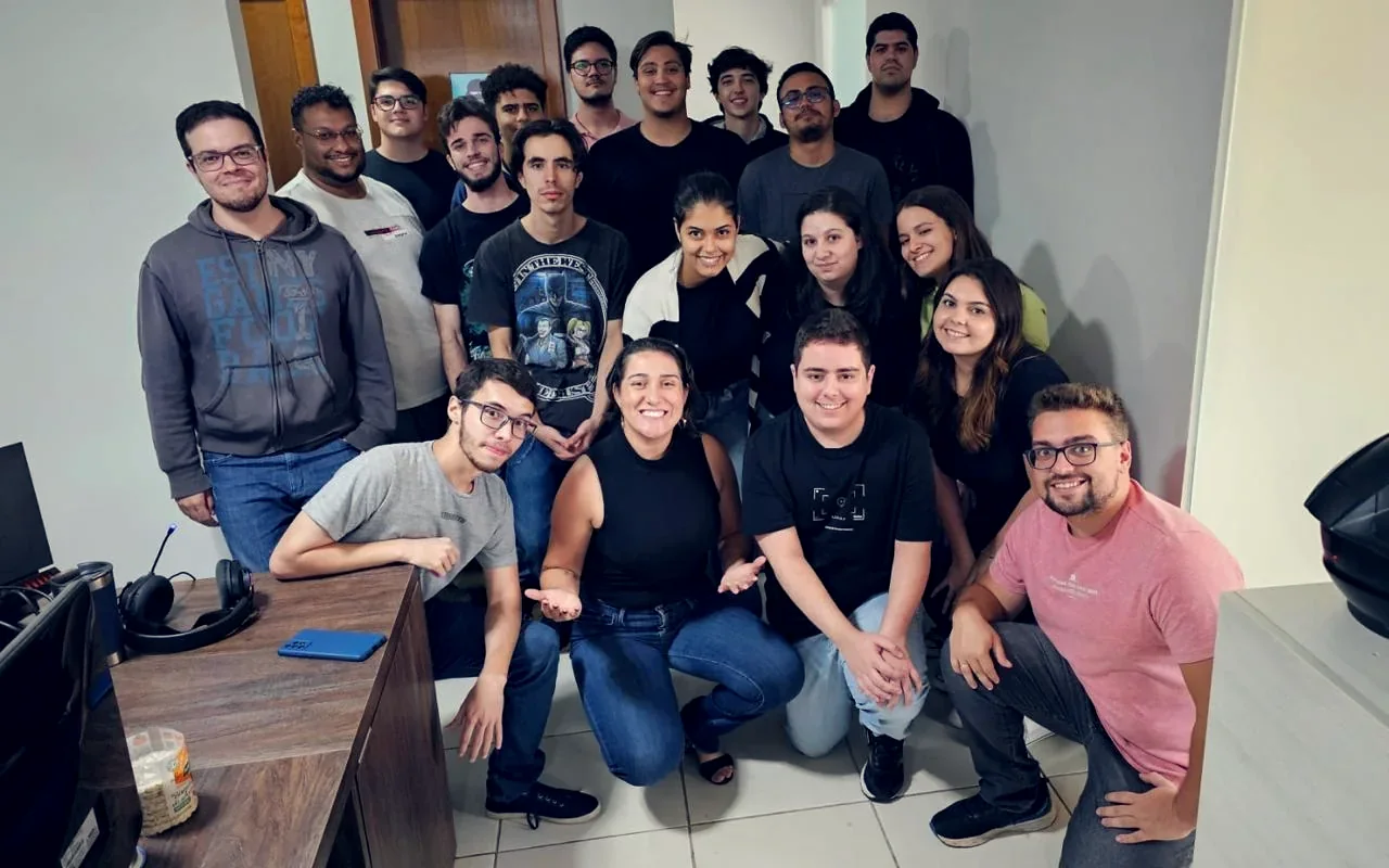 Time da DH Consulting reunido no escritório de Ribeirão Preto